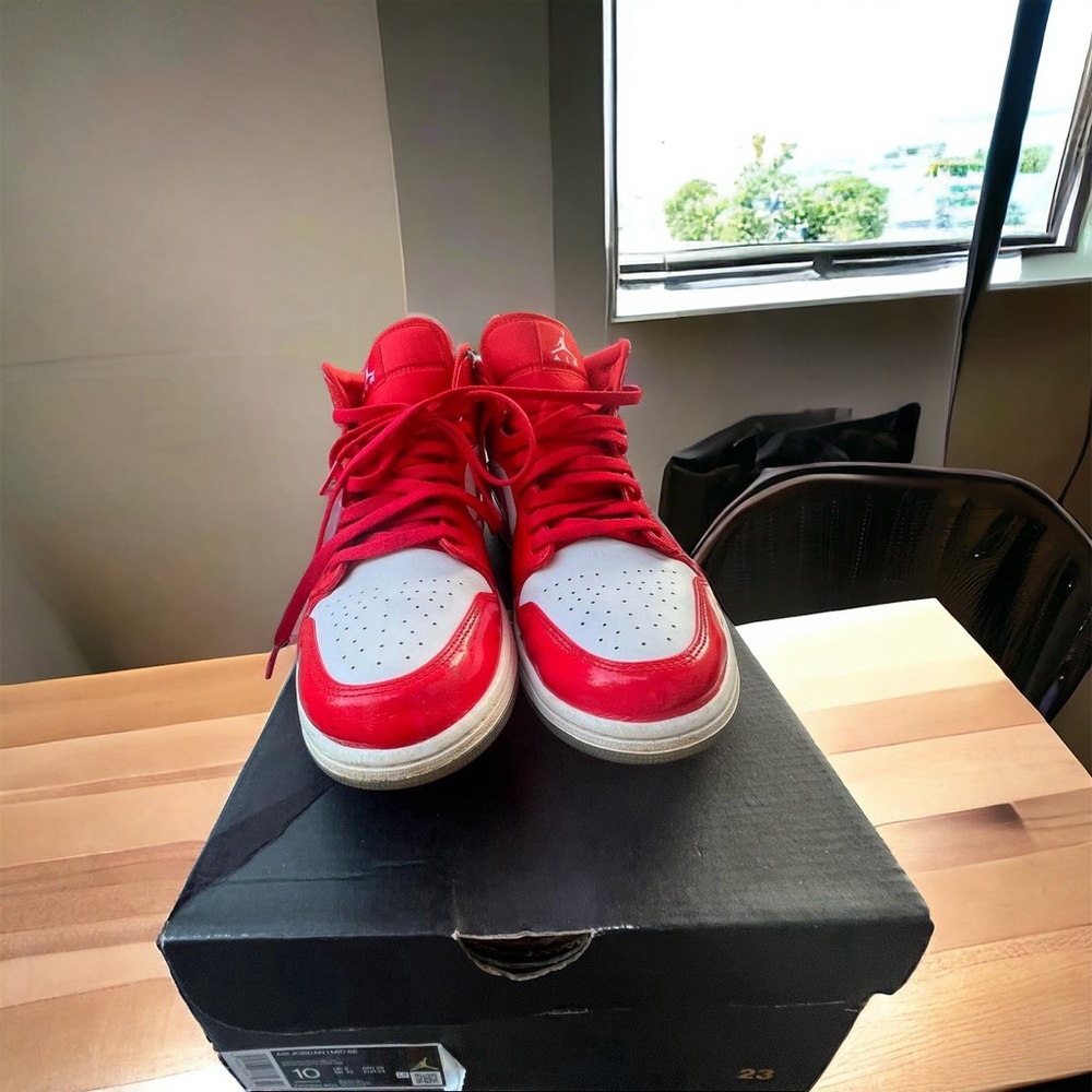 Air Jordan 1 MIDS “BARCELONAS” - Picture 3 of 6